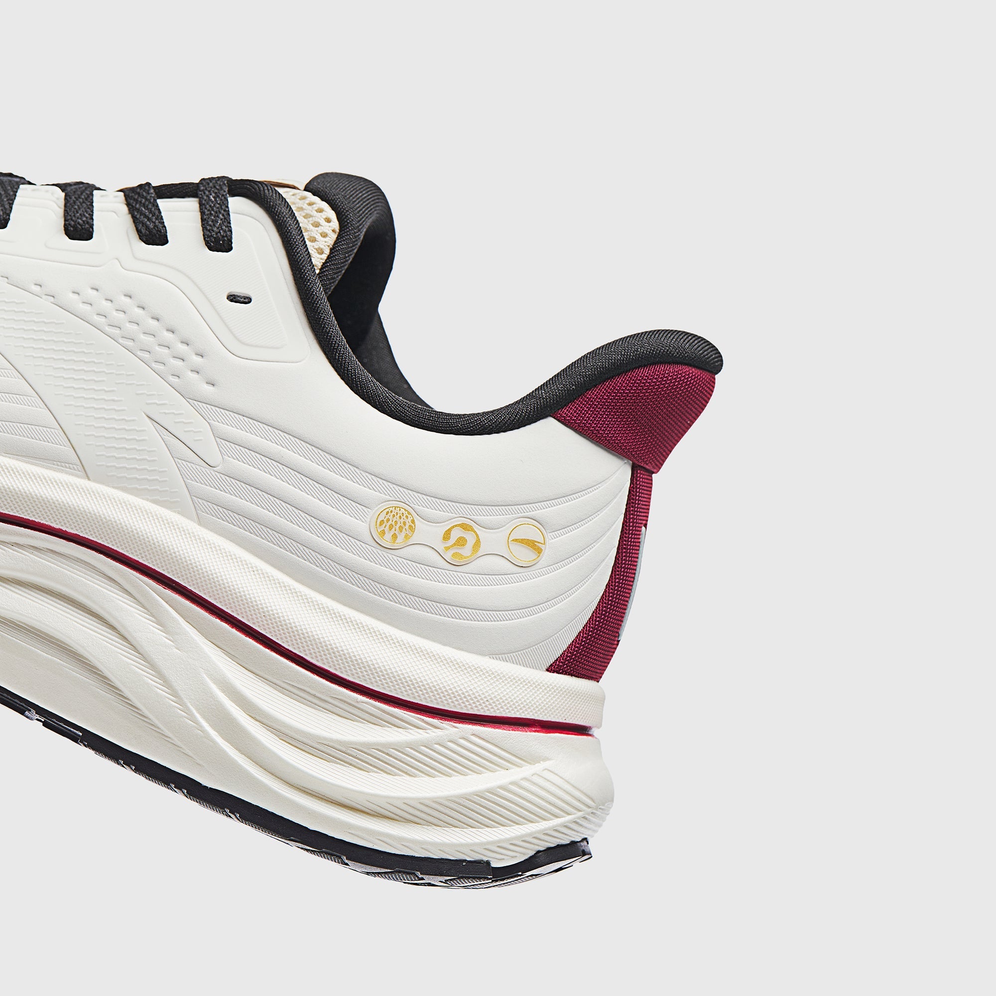 Men's ANTA PG7 2