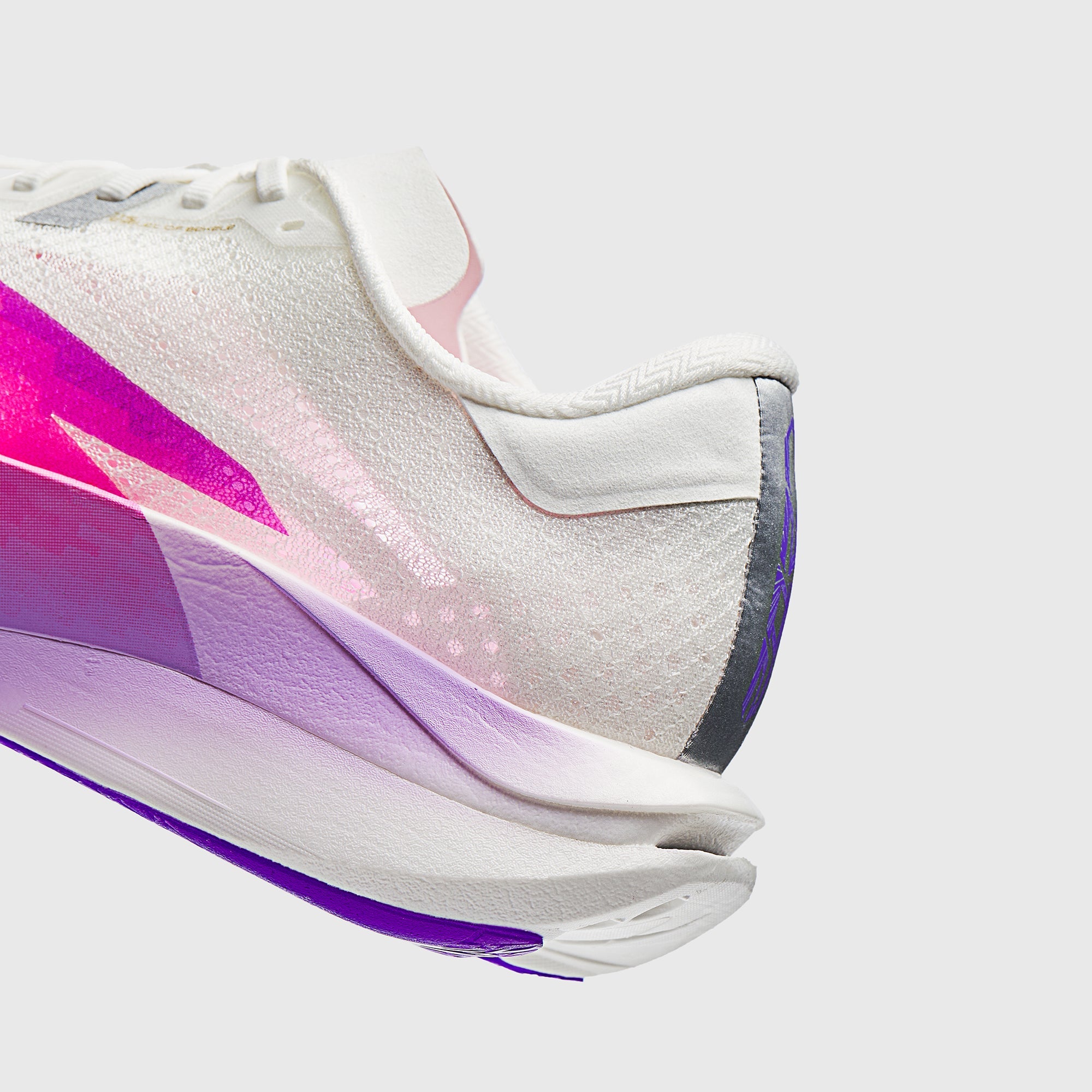 Women's ANTA C202 7
