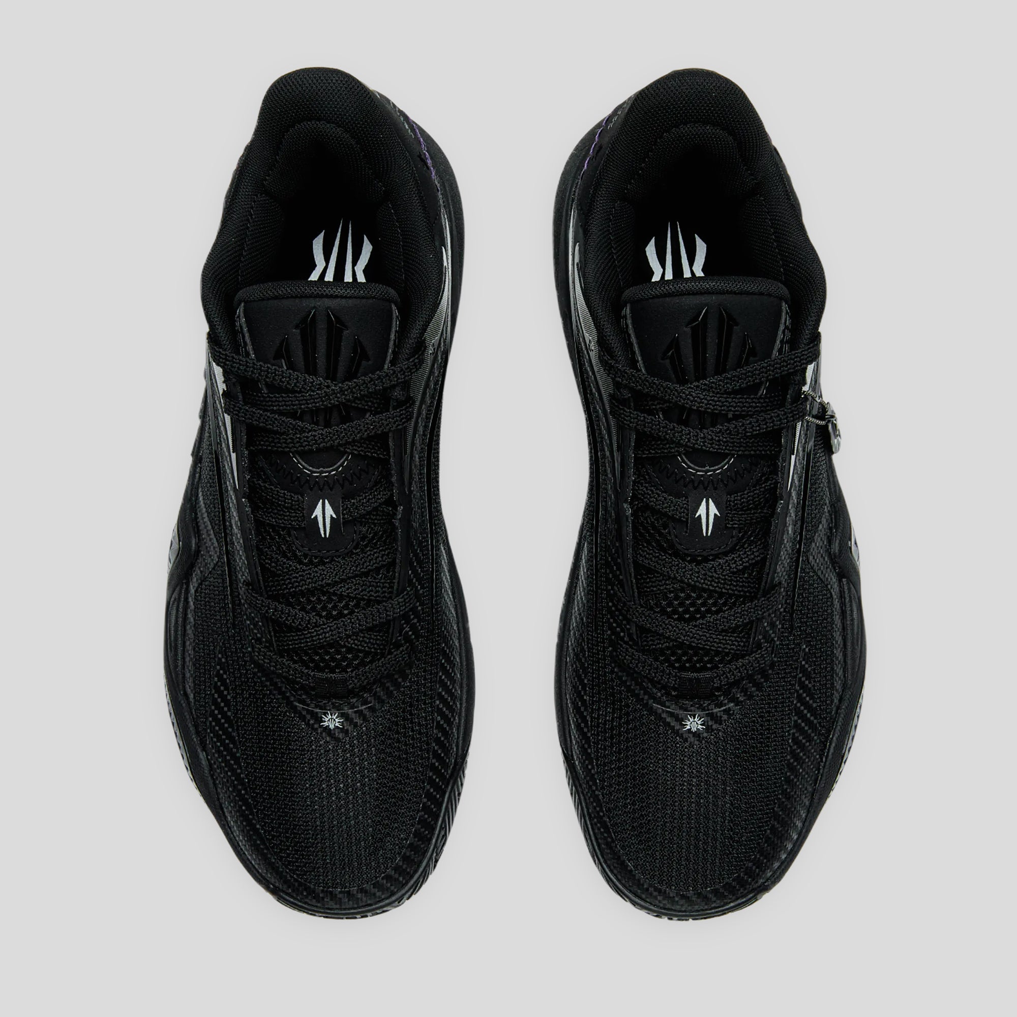 ANTA KAI 3 ”Triple Black“