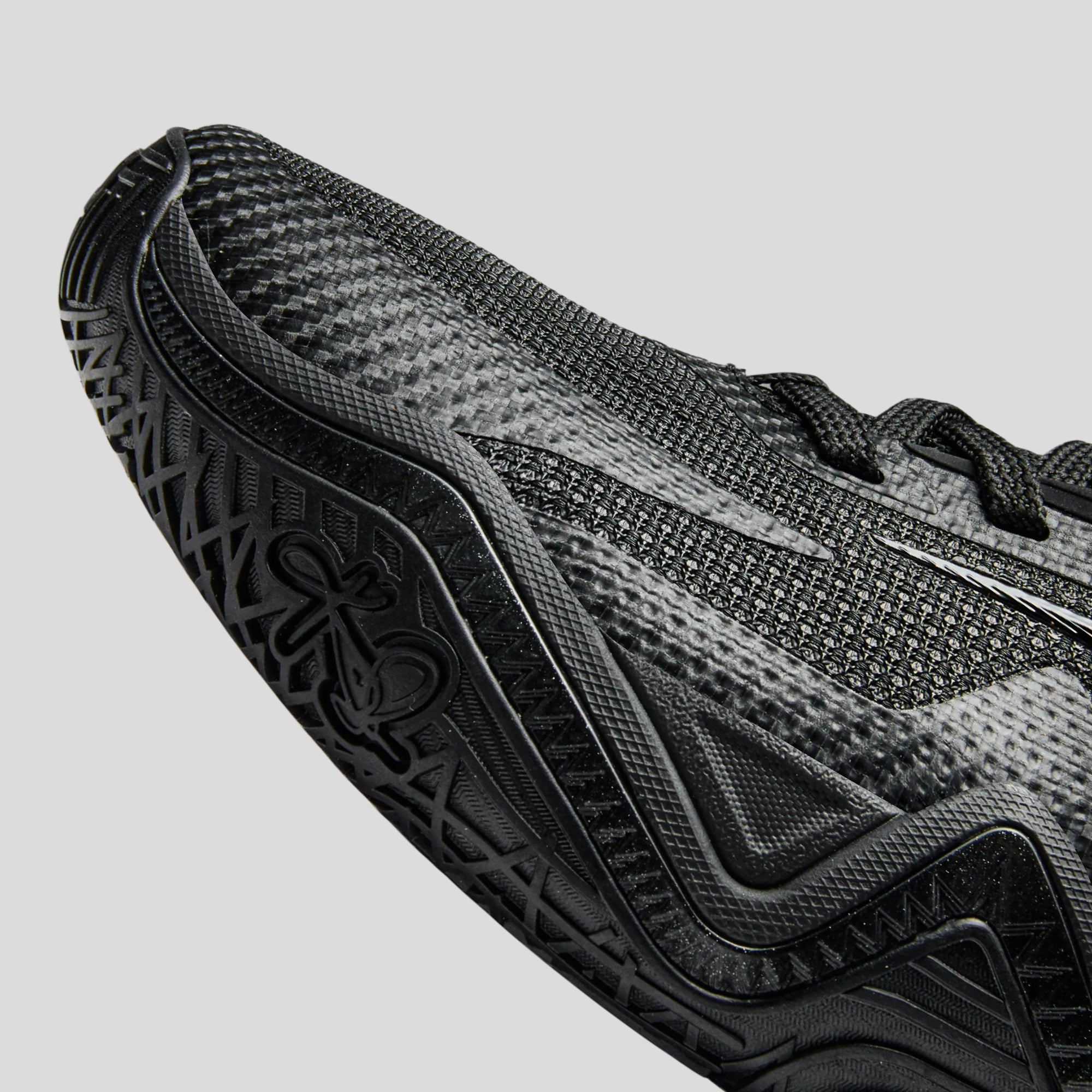 ANTA KAI 3 ”Triple Black“