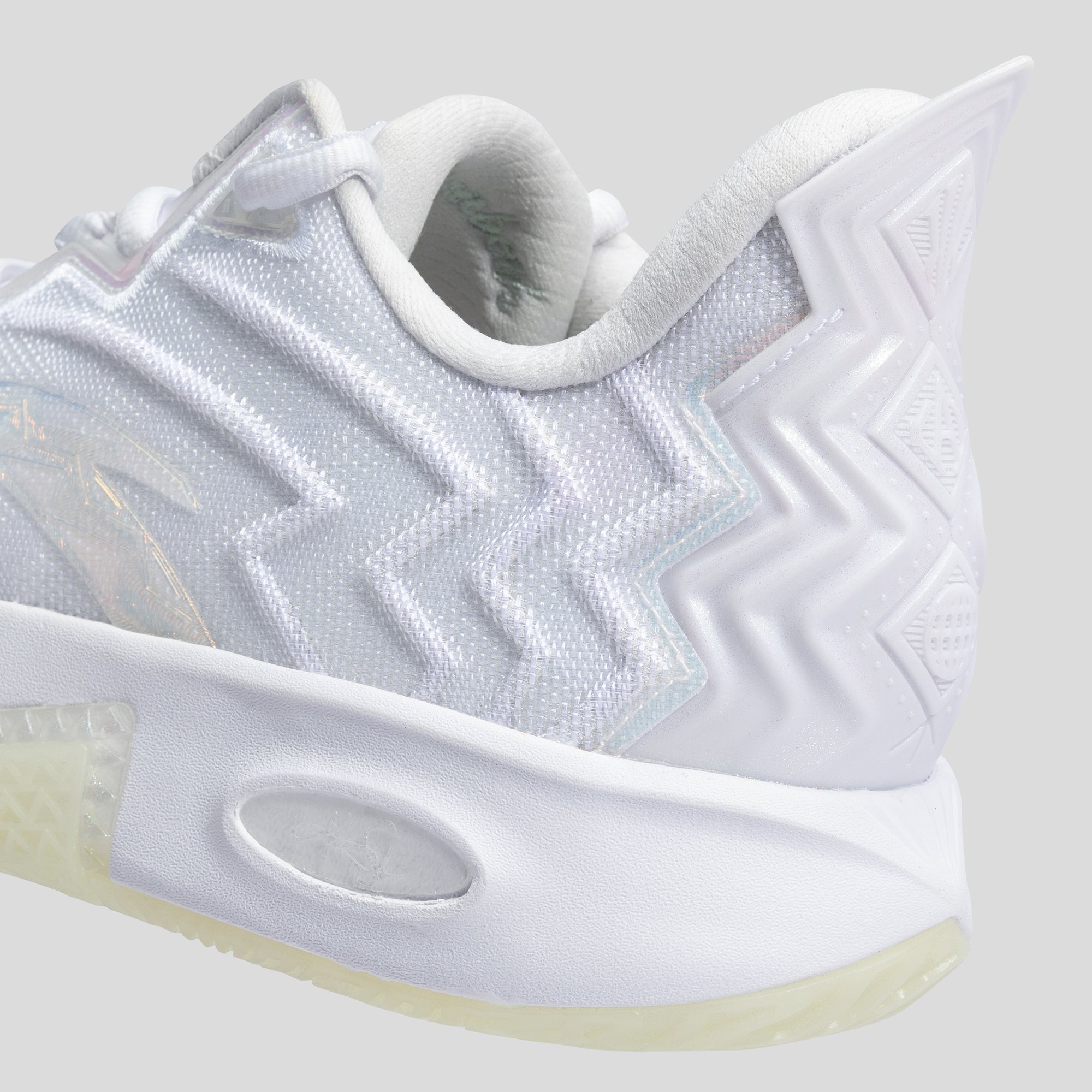 ANTA KAI 2 "White Phantom"