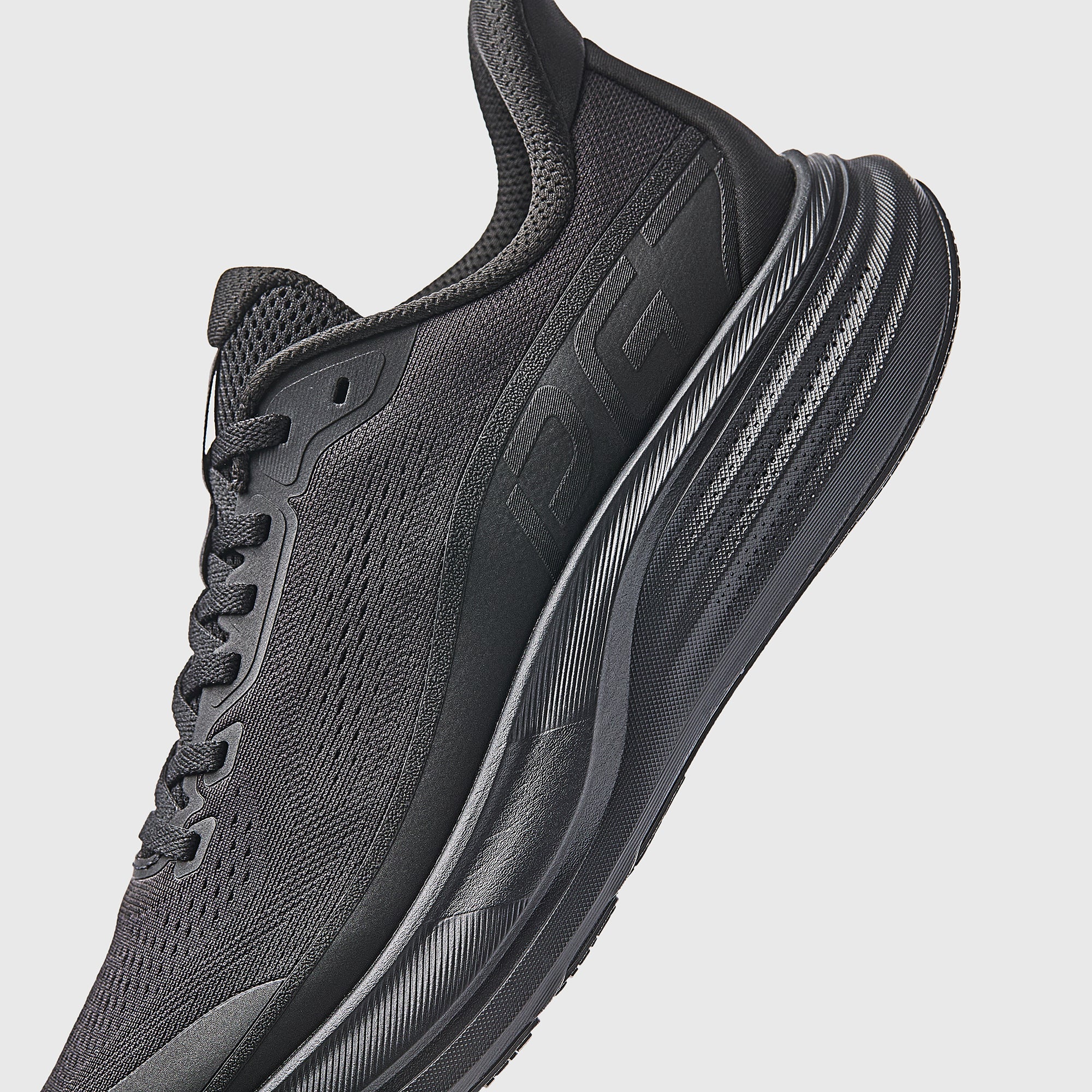 Men's ANTA PG7 3