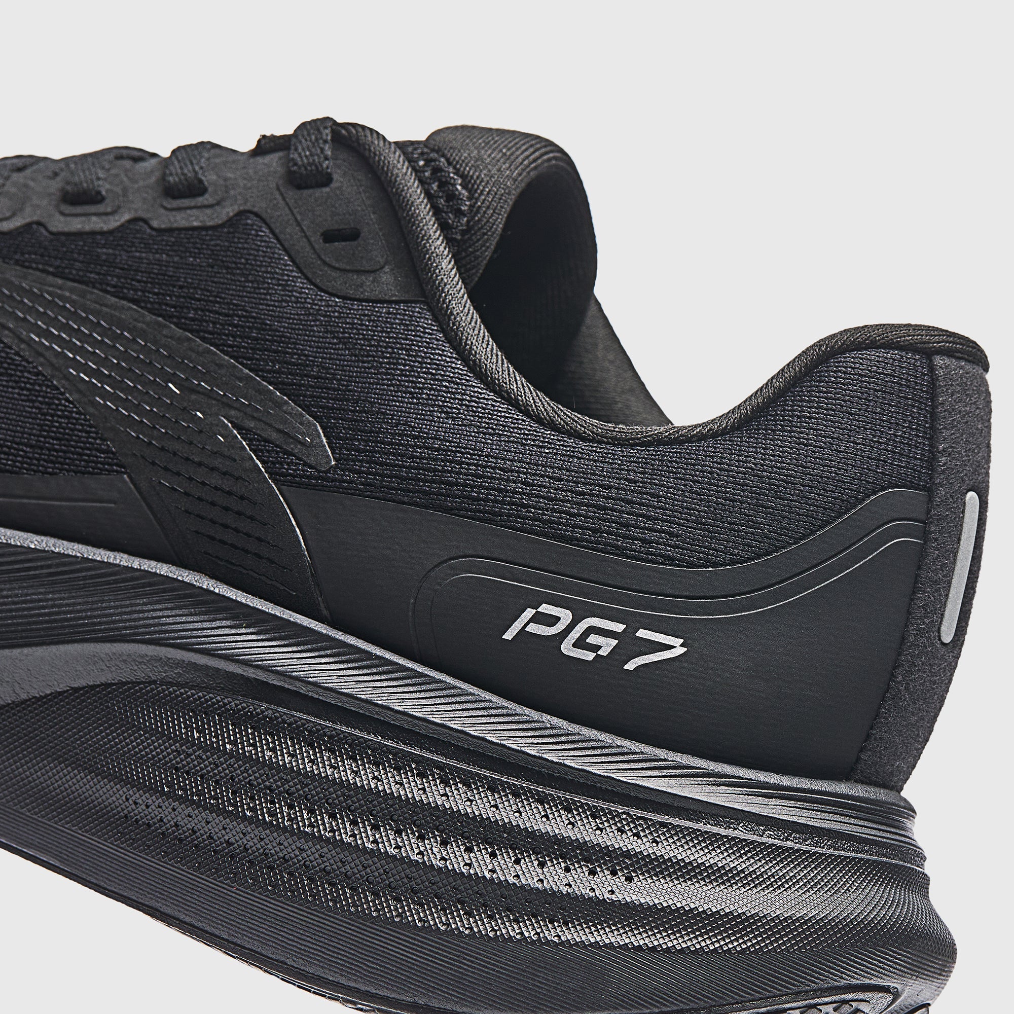 Men's ANTA PG7 3
